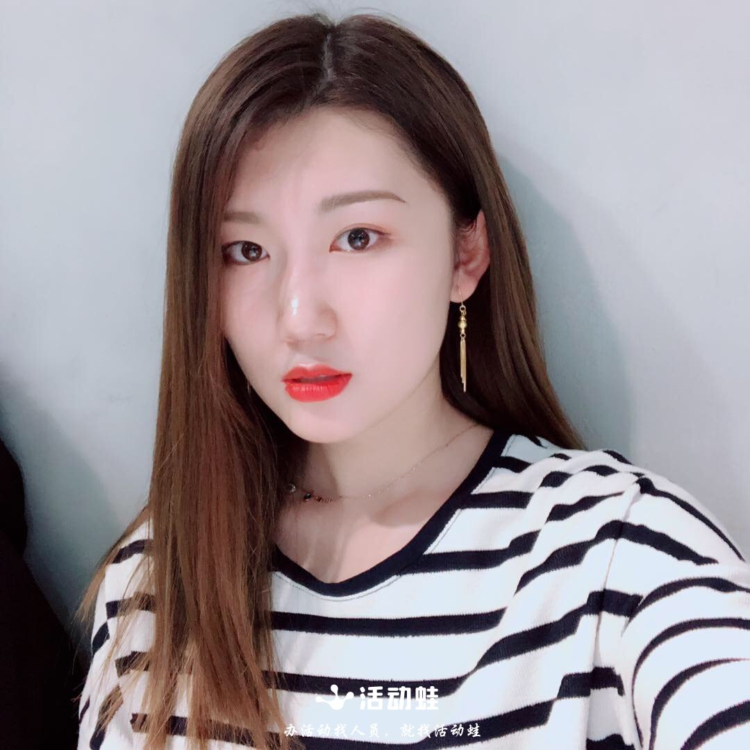 活动蛙-商演艺人-专业模特-王雨菲